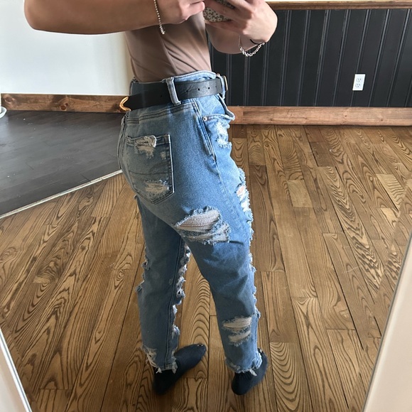Distressed Blue Jeans - Picture 2 of 6
